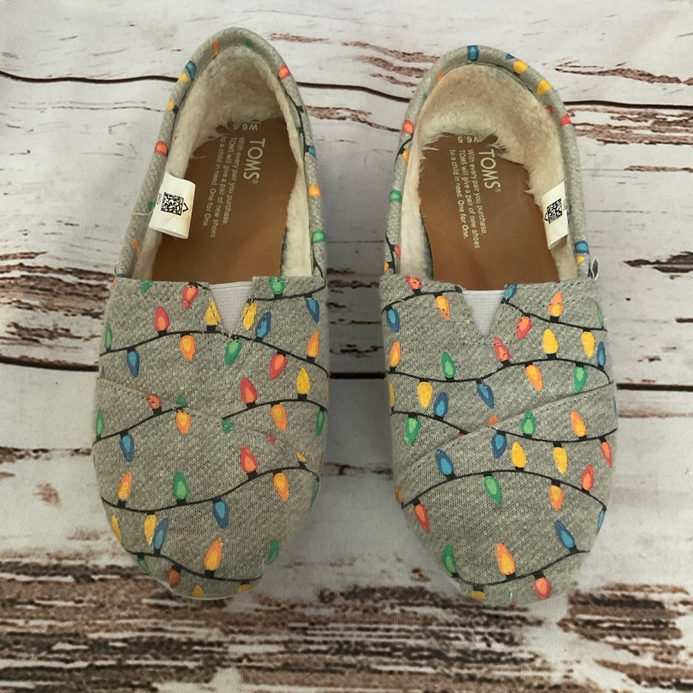 TOMS COLORED LIGHTS FUR LINING. CLASSIC‎ COMFORT SLIPPERS